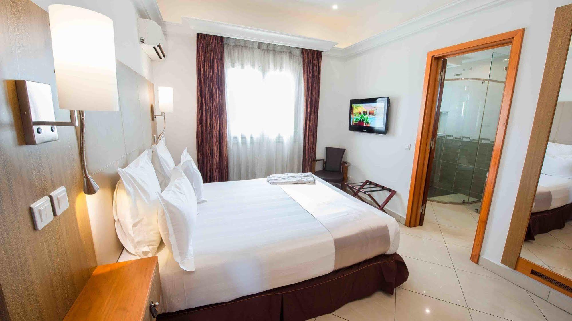 Nomad Suites Residence Libreville Extérieur photo