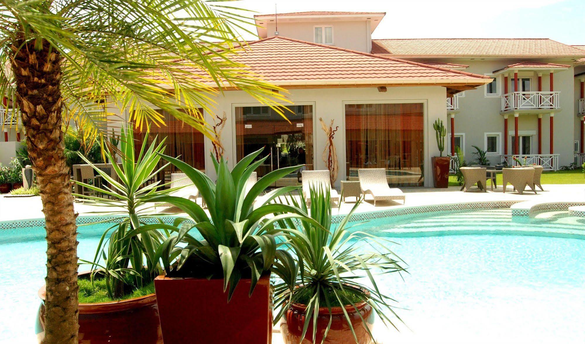 Nomad Suites Residence Libreville Extérieur photo